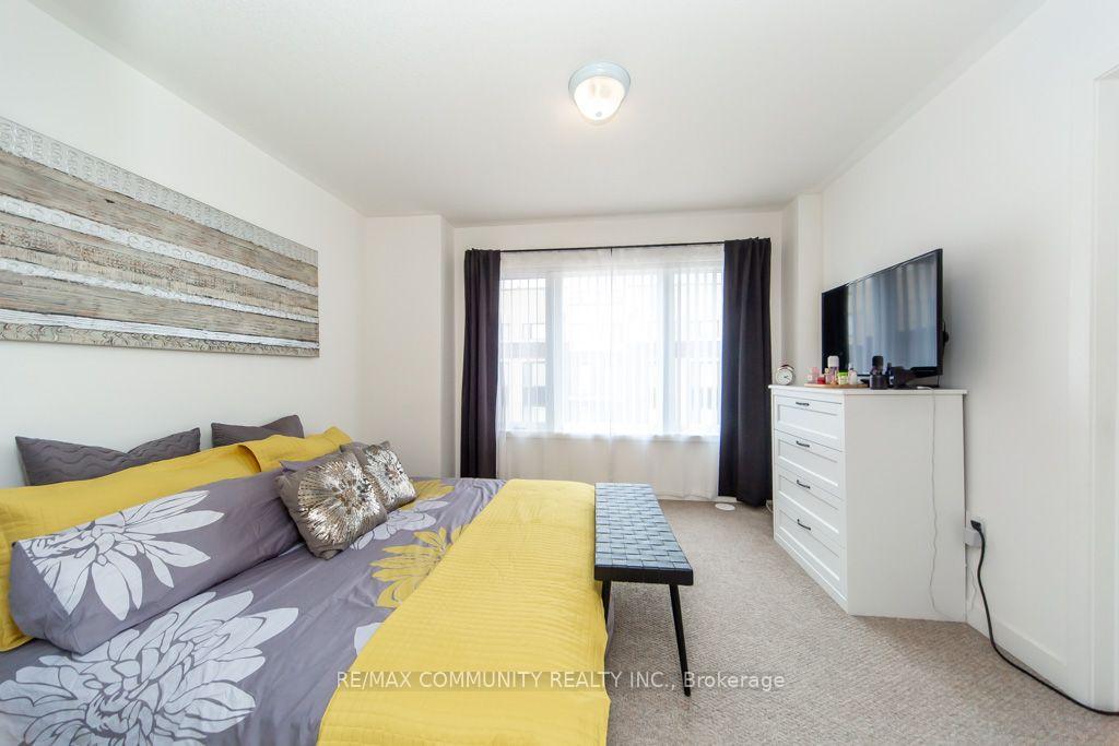 Photo 14 of Unit 103, 1525 Kingston Road, Pickering, Town Centre — HOMEH