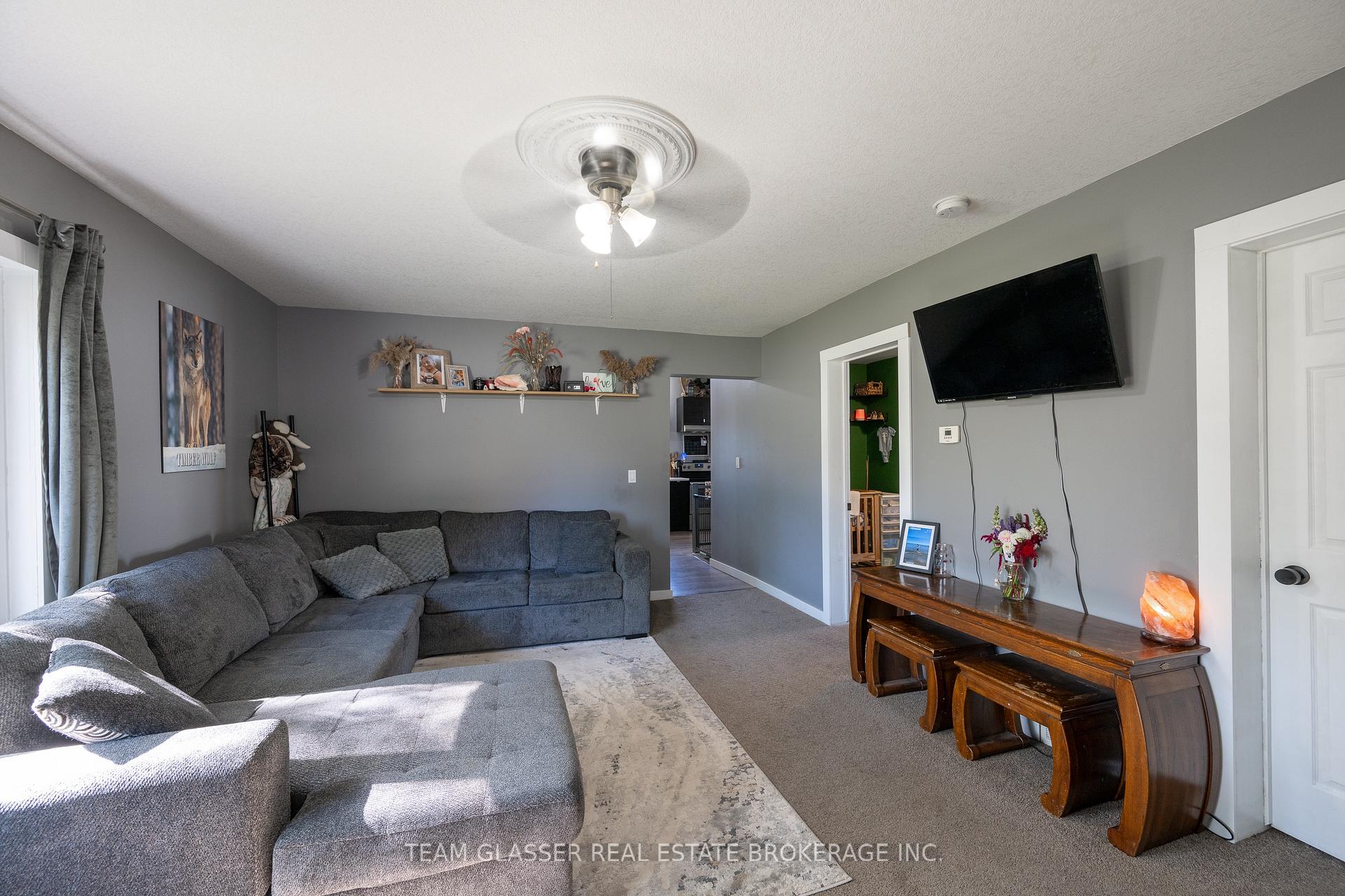 Photo 18 of 301 Main Street, North Middlesex, Parkhill — HOMEH