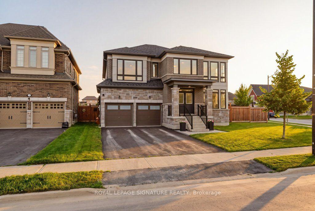 Photo 1 of 228 Reg Harrison Trail, Newmarket, Glenway Estates — HOMEH