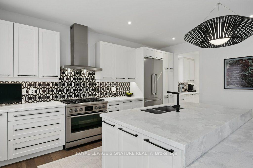 Photo 17 of 228 Reg Harrison Trail, Newmarket, Glenway Estates — HOMEH
