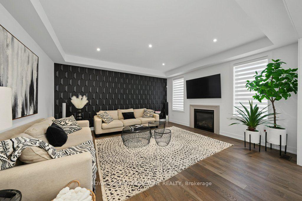 Photo 21 of 228 Reg Harrison Trail, Newmarket, Glenway Estates — HOMEH