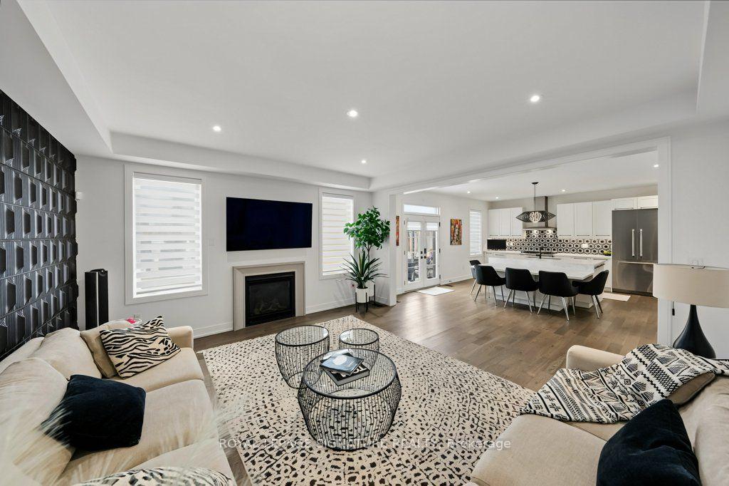 Photo 24 of 228 Reg Harrison Trail, Newmarket, Glenway Estates — HOMEH