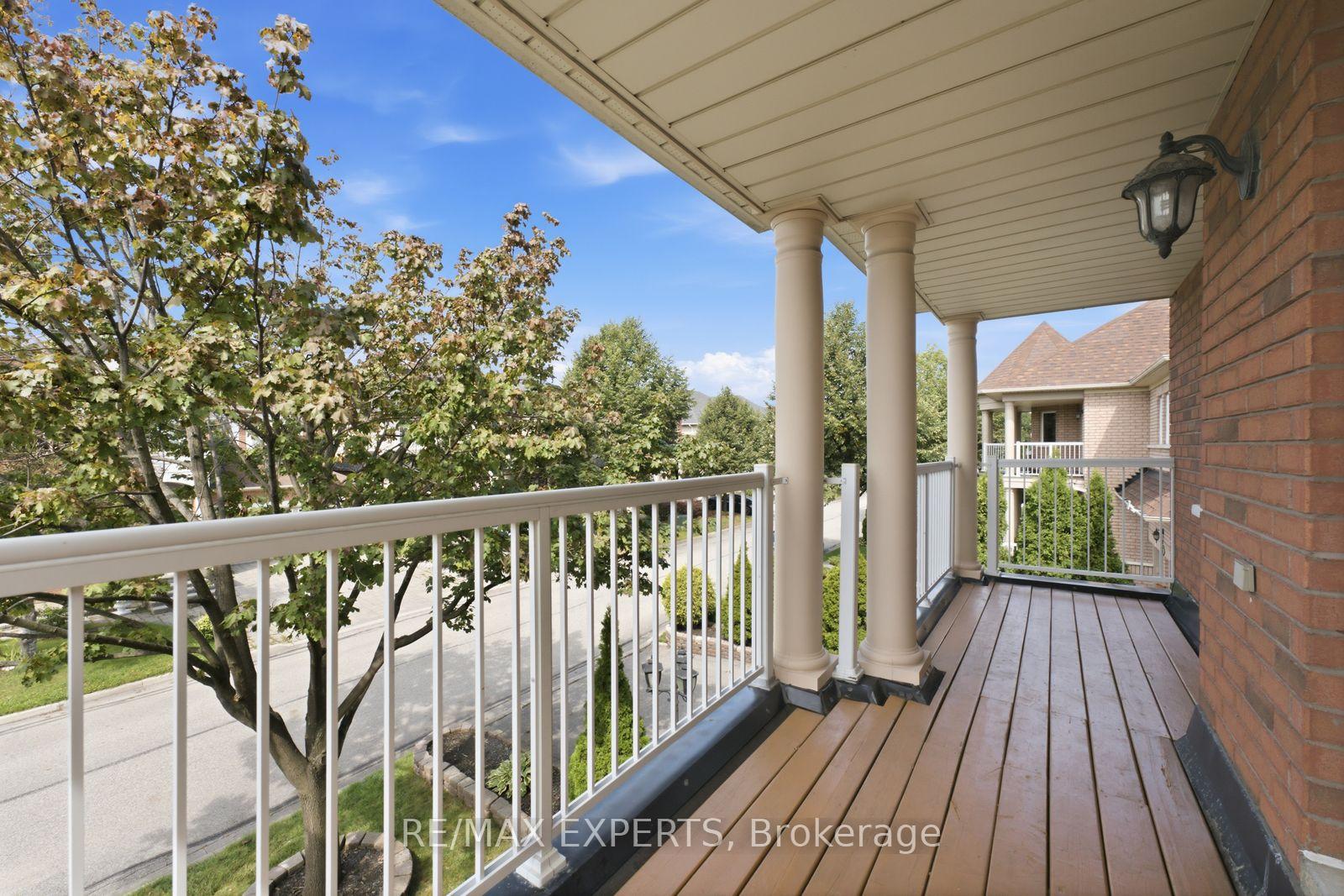 Photo 5 of 1 Cetona Avenue, Vaughan, Vellore Village — HOMEH
