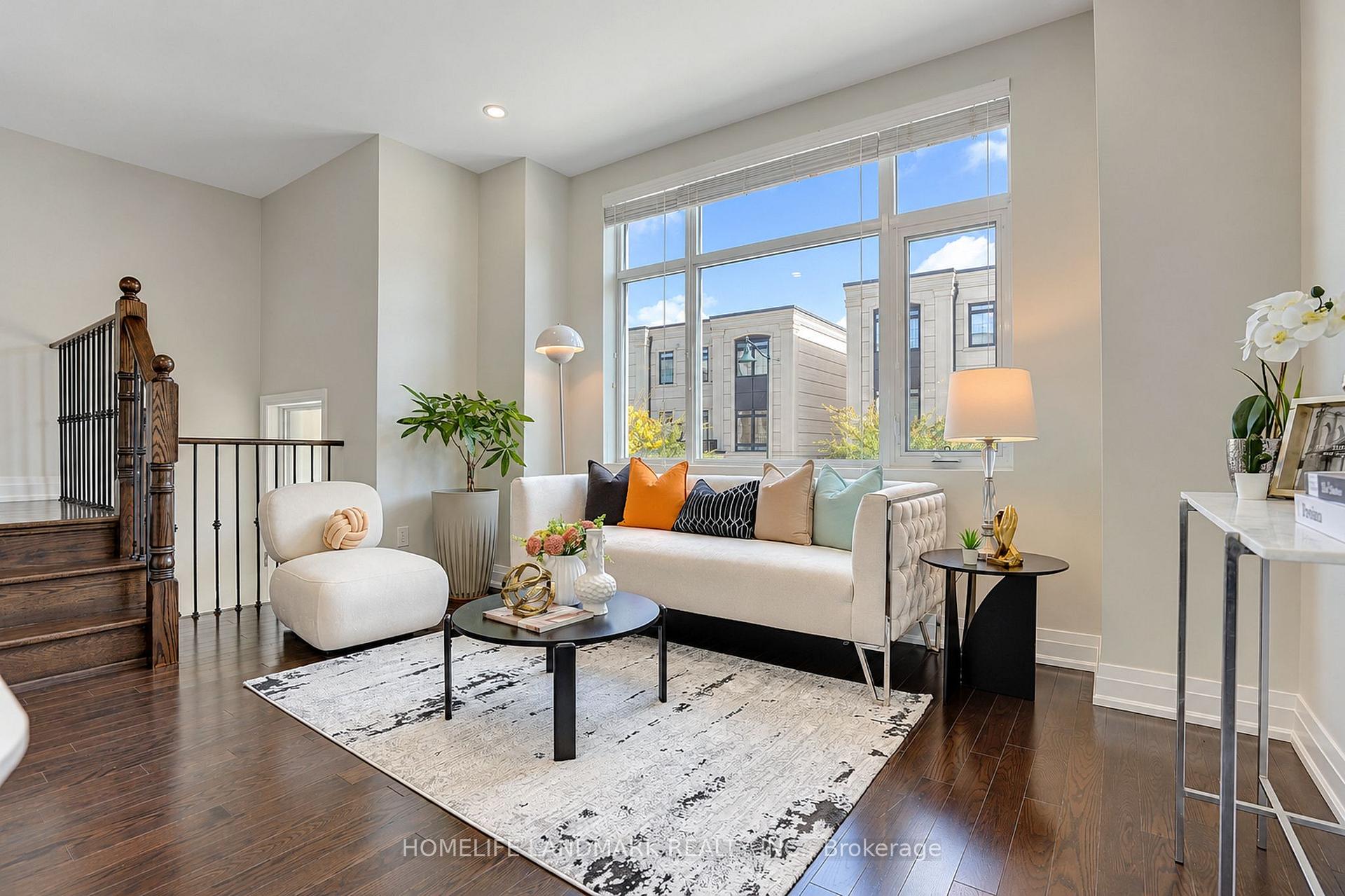 Photo 12 of 70 William Saville Street, Markham, Unionville — HOMEH