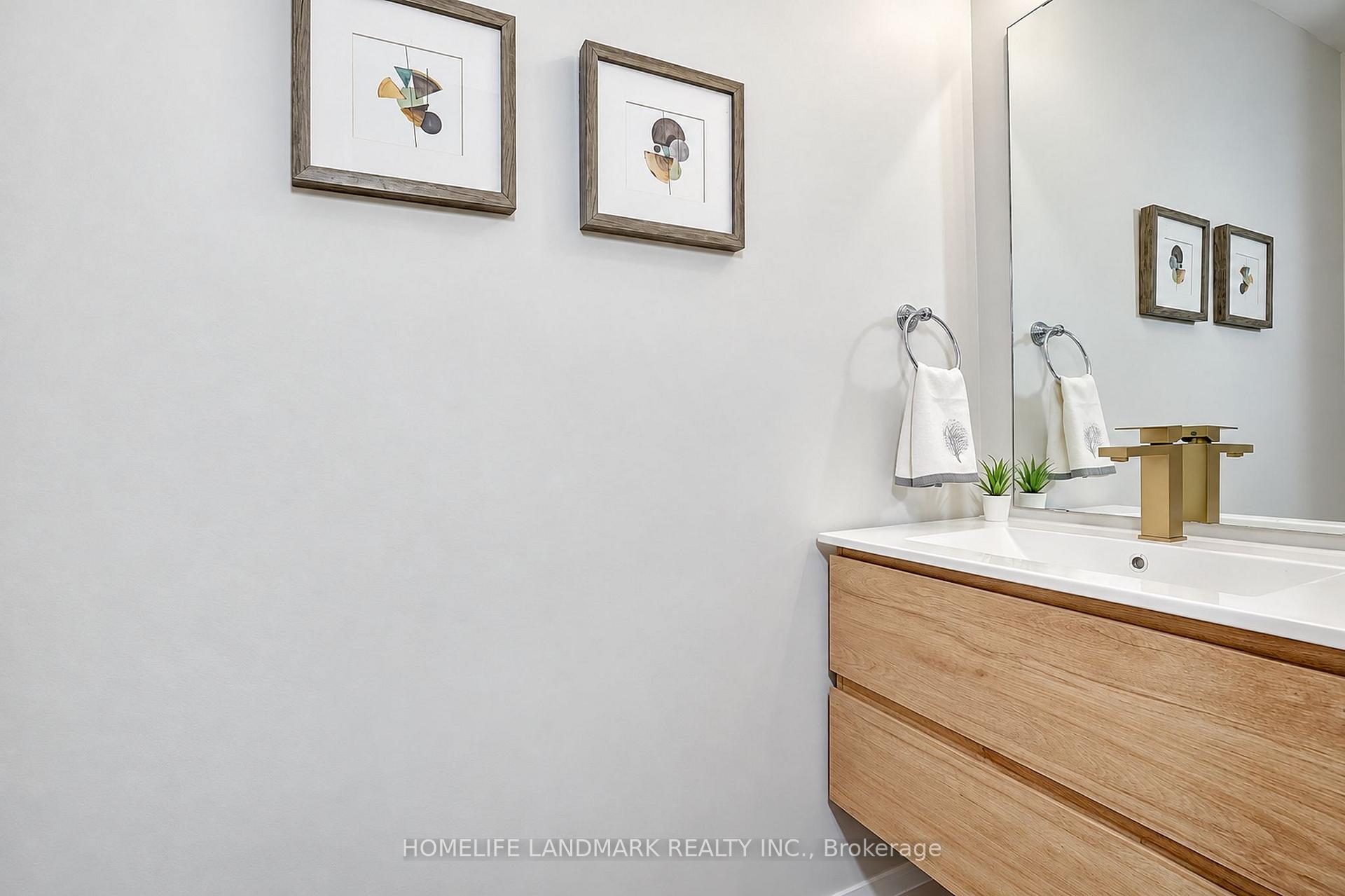 Photo 30 of 70 William Saville Street, Markham, Unionville — HOMEH