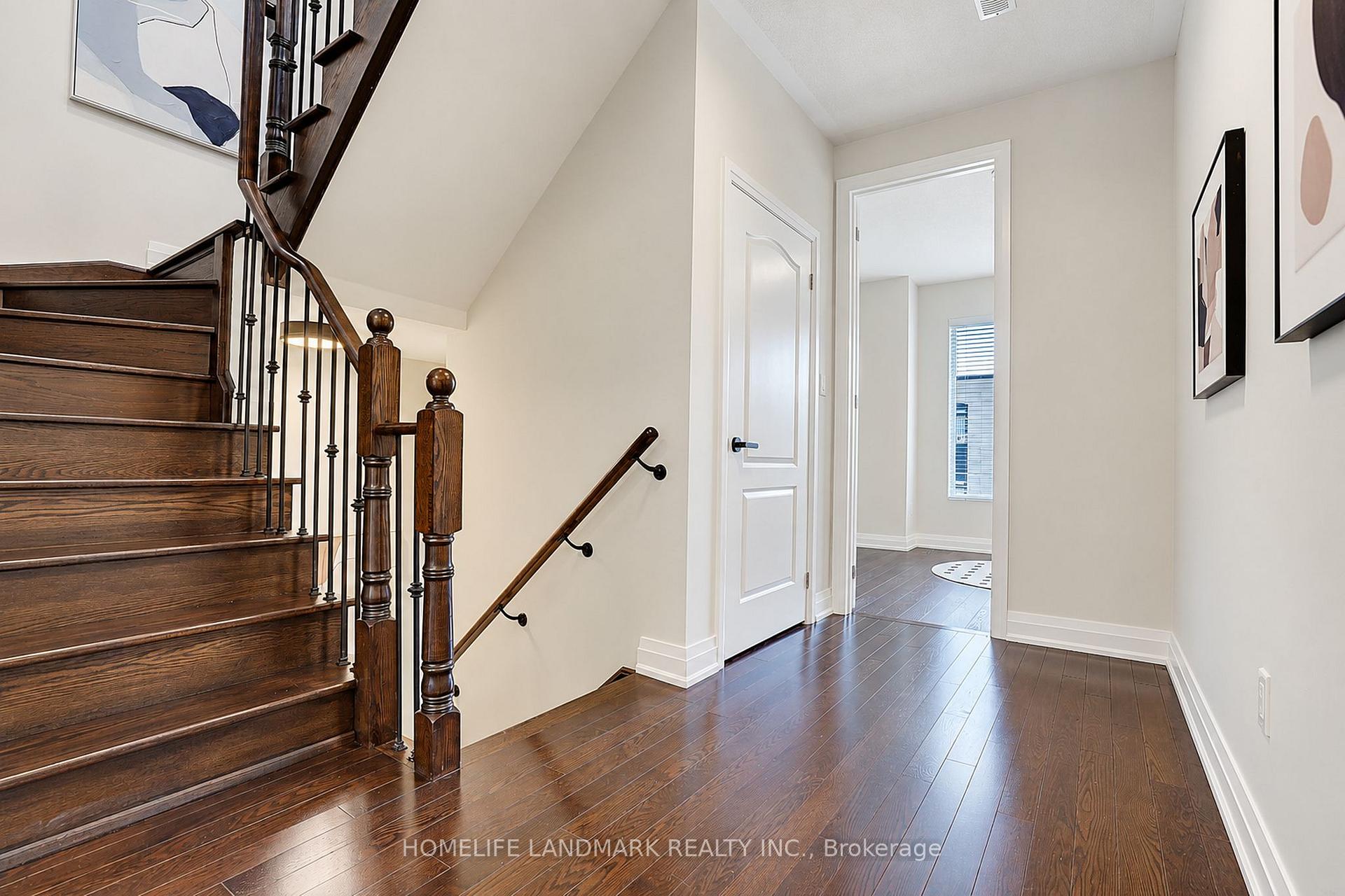 Photo 32 of 70 William Saville Street, Markham, Unionville — HOMEH