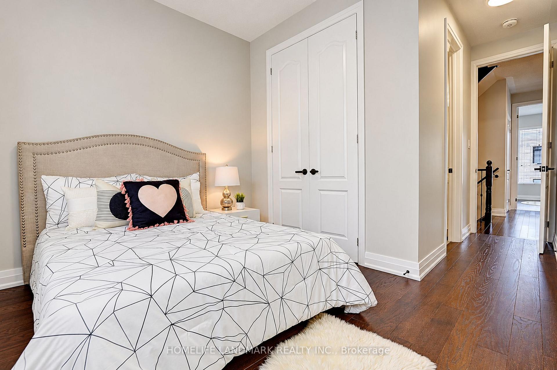 Photo 40 of 70 William Saville Street, Markham, Unionville — HOMEH