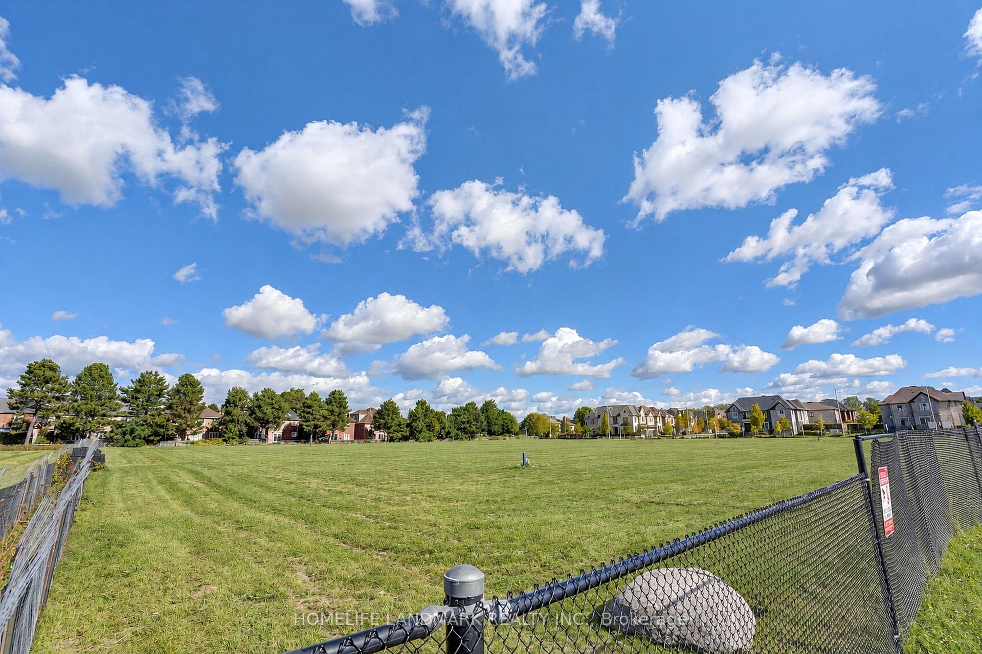 Photo 58 of 70 William Saville Street, Markham, Unionville — HOMEH