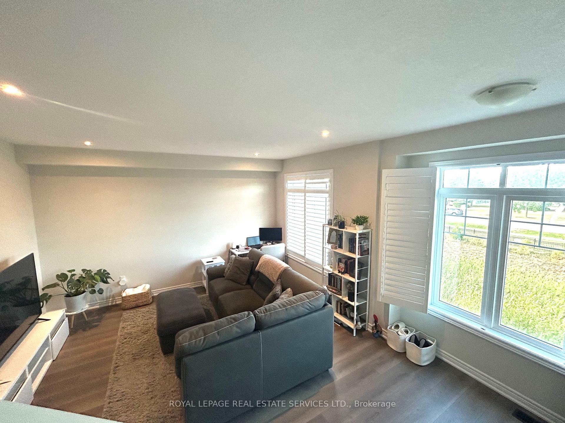 Photo 7 of Unit 17, 288 Glover Road, Hamilton, Stoney Creek — HOMEH