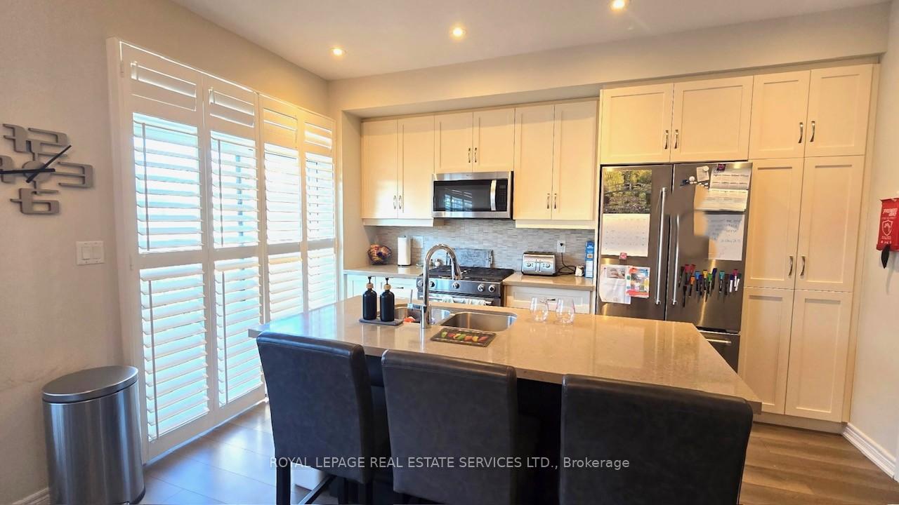 Photo 10 of Unit 17, 288 Glover Road, Hamilton, Stoney Creek — HOMEH