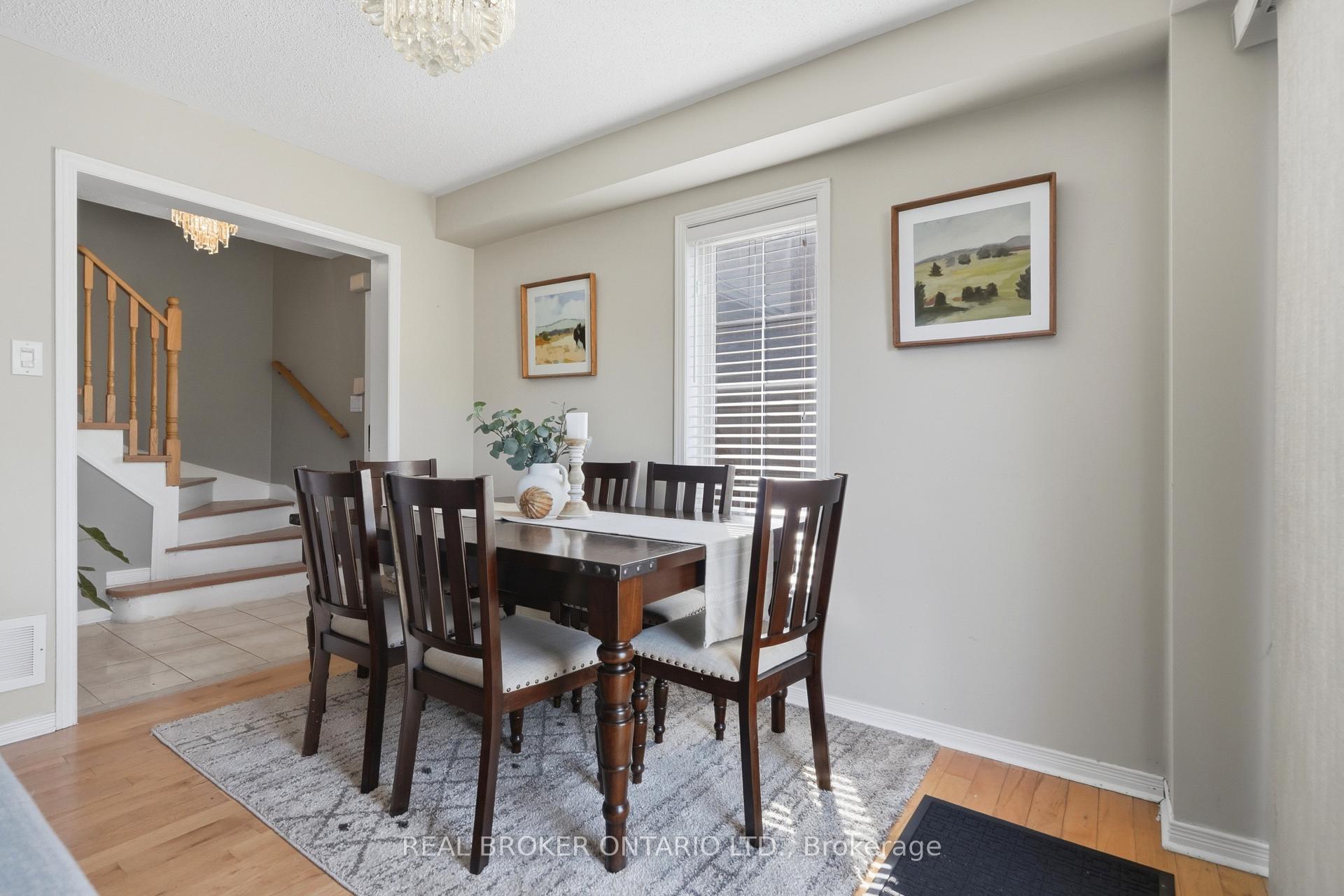 Photo 12 of 148 Rockhaven Lane, Hamilton, Waterdown — HOMEH