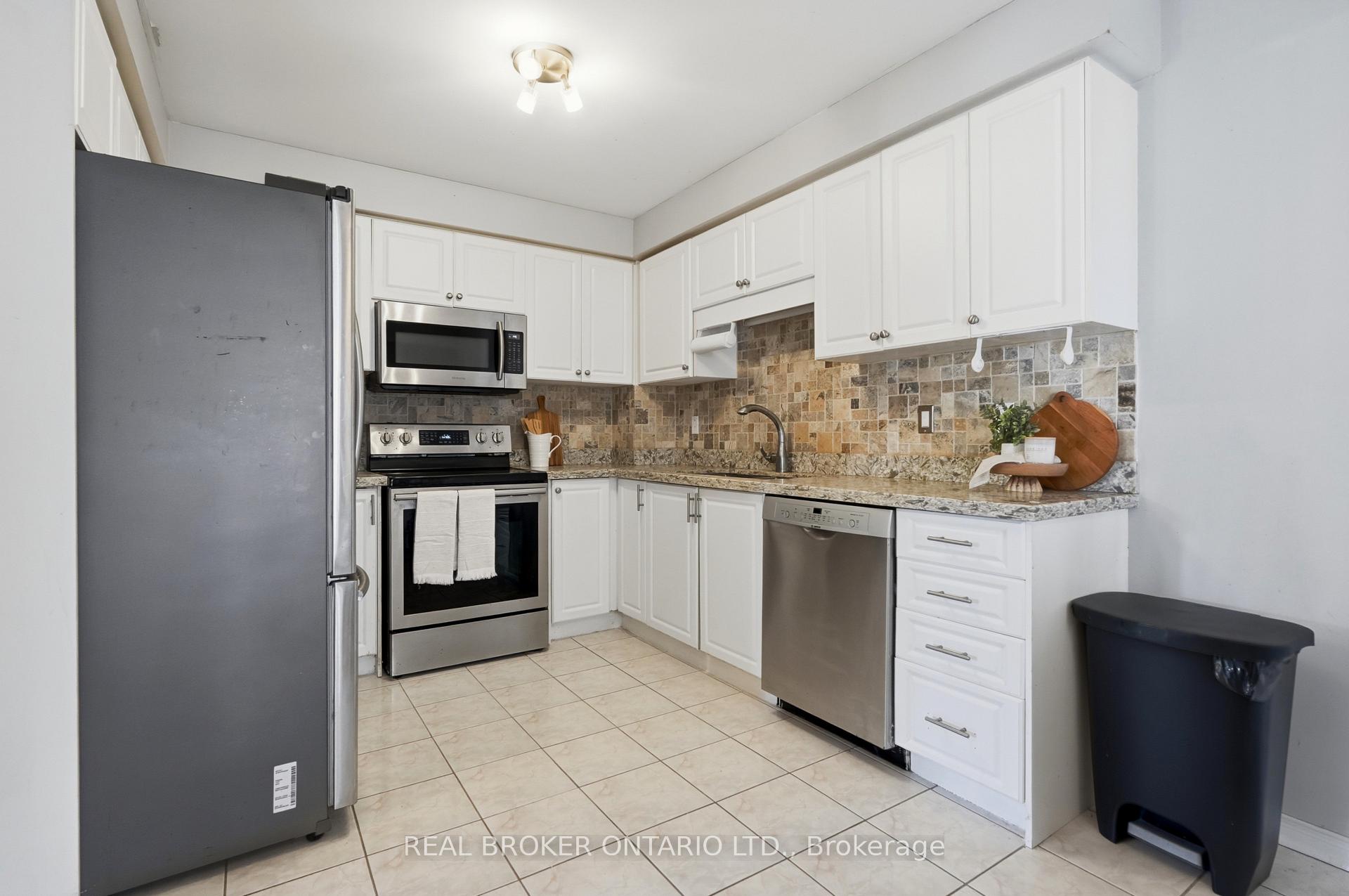 Photo 22 of 148 Rockhaven Lane, Hamilton, Waterdown — HOMEH