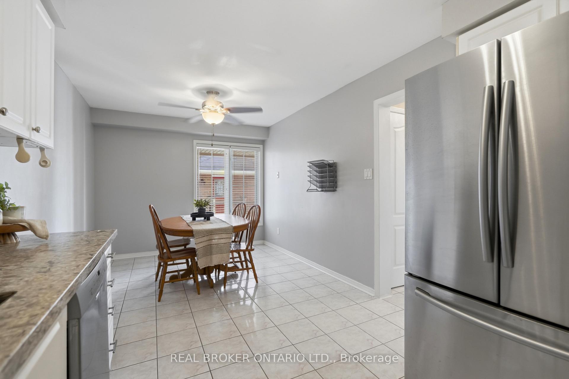Photo 24 of 148 Rockhaven Lane, Hamilton, Waterdown — HOMEH