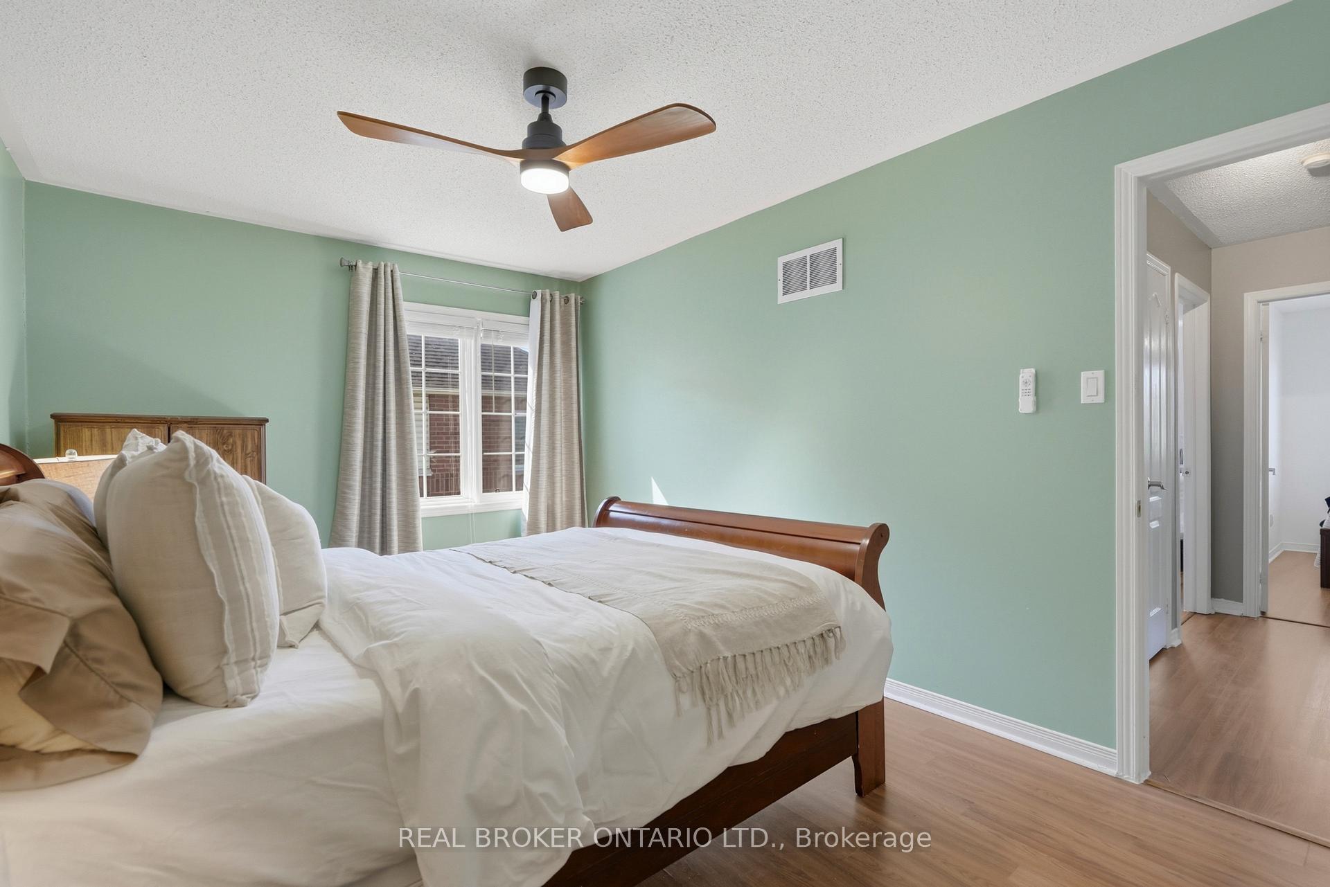 Photo 29 of 148 Rockhaven Lane, Hamilton, Waterdown — HOMEH