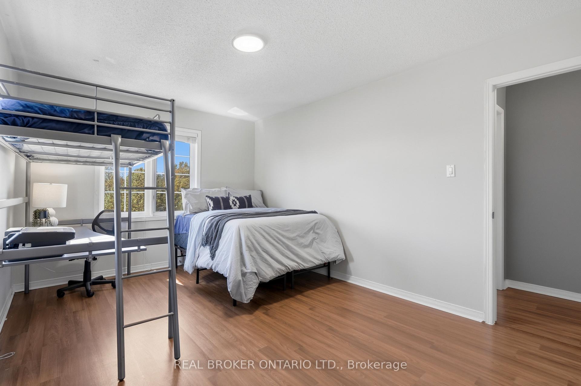 Photo 36 of 148 Rockhaven Lane, Hamilton, Waterdown — HOMEH