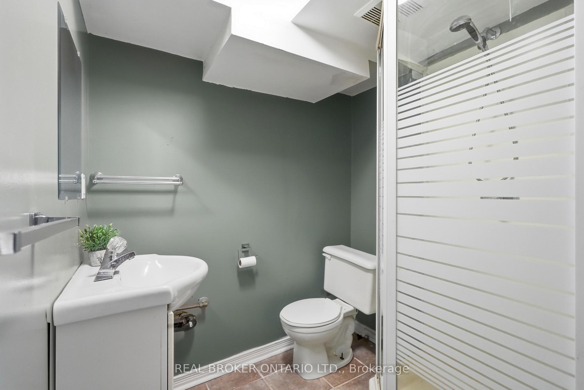 Photo 40 of 148 Rockhaven Lane, Hamilton, Waterdown — HOMEH
