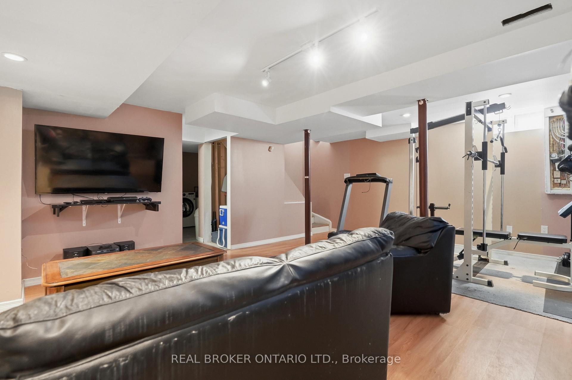 Photo 43 of 148 Rockhaven Lane, Hamilton, Waterdown — HOMEH