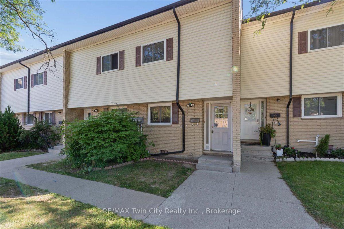 Photo 2 of Unit 8, 211 Veronica Drive, Kitchener, Centreville Chicopee — HOMEH