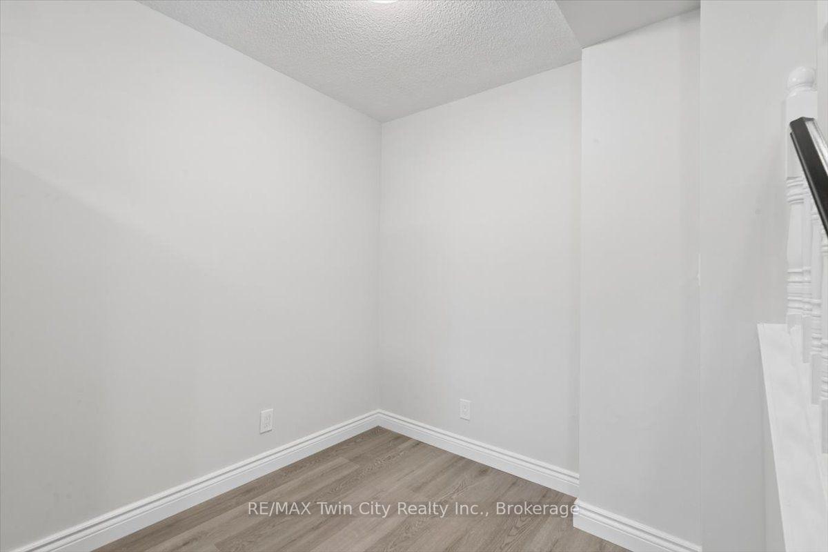 Photo 9 of Unit 8, 211 Veronica Drive, Kitchener, Centreville Chicopee — HOMEH