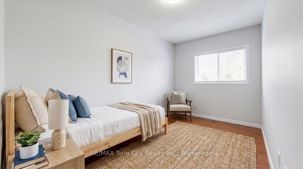 Photo 11 of Unit 8, 211 Veronica Drive, Kitchener, Centreville Chicopee — HOMEH