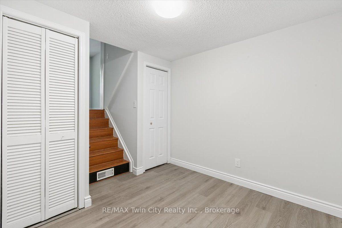 Photo 24 of Unit 8, 211 Veronica Drive, Kitchener, Centreville Chicopee — HOMEH
