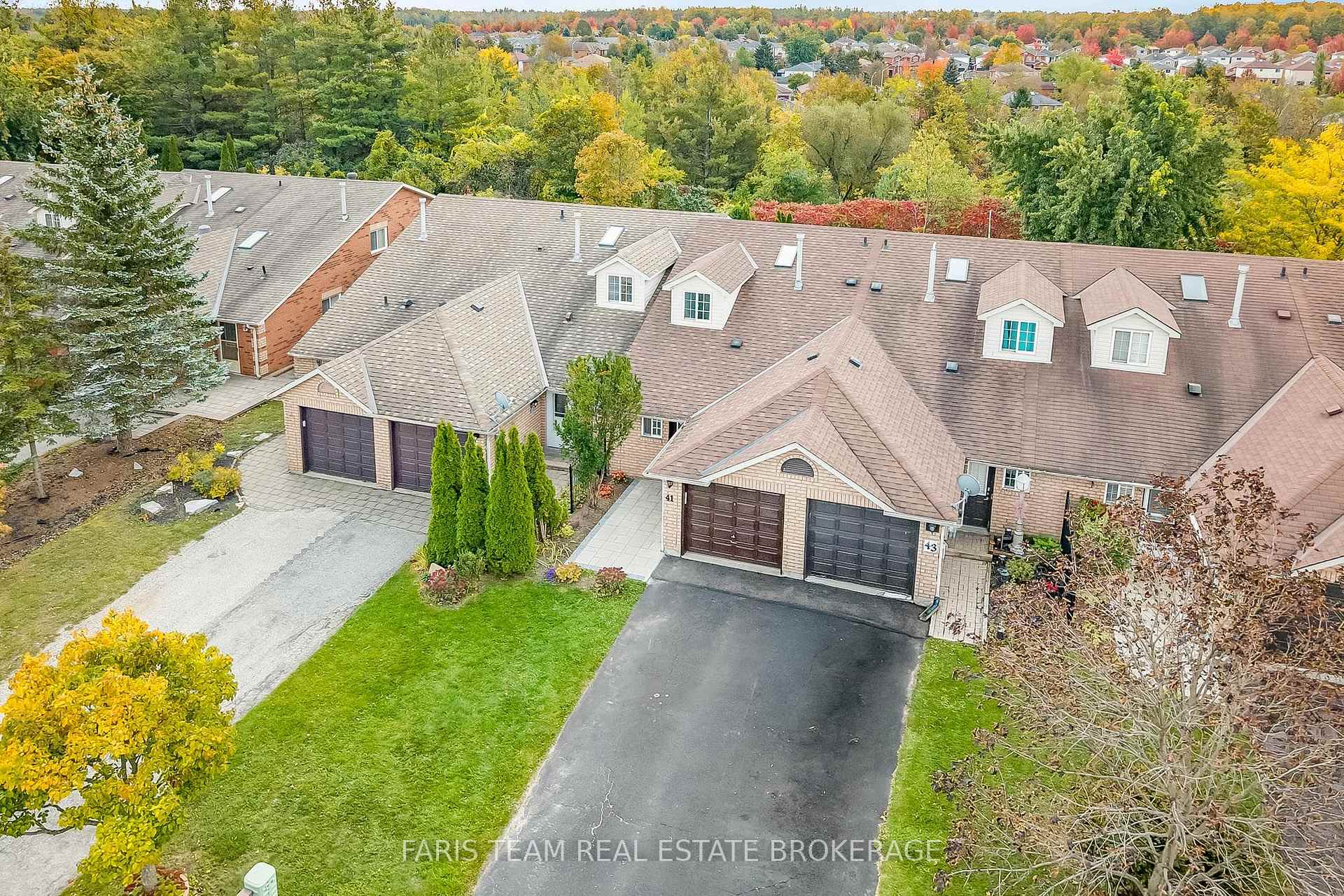 Photo 2 of 41 Seymour Crescent, Barrie, Holly — HOMEH