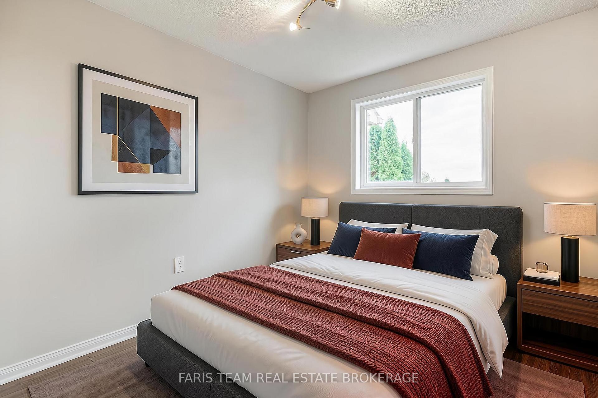 Photo 12 of 41 Seymour Crescent, Barrie, Holly — HOMEH