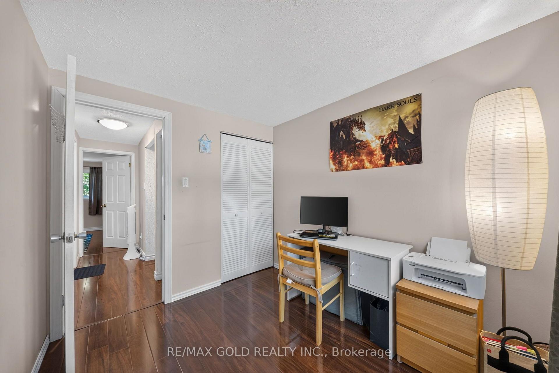 Photo 46 of 129 Folkstone Crescent, Brampton, Southgate — HOMEH
