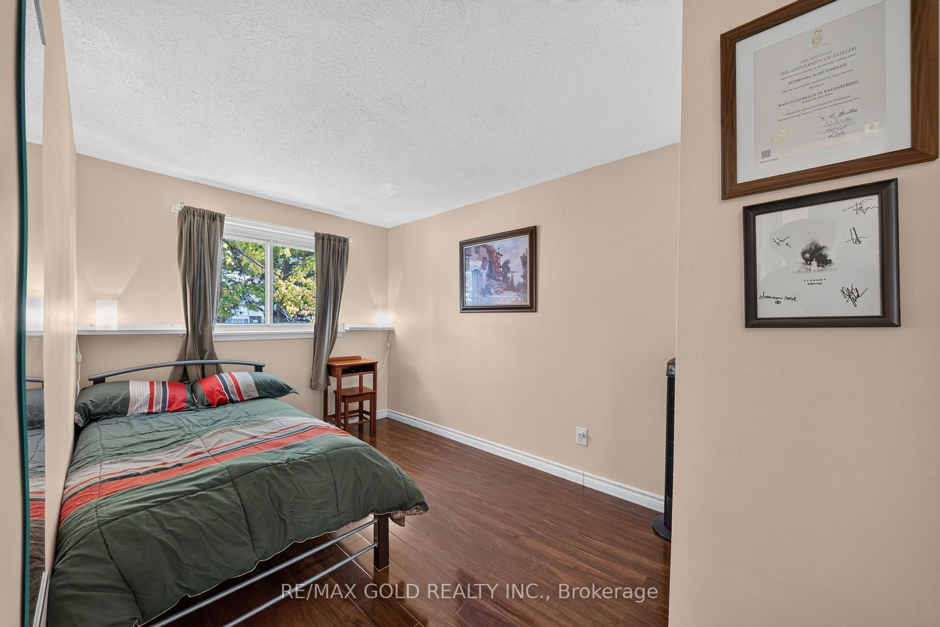 Photo 50 of 129 Folkstone Crescent, Brampton, Southgate — HOMEH