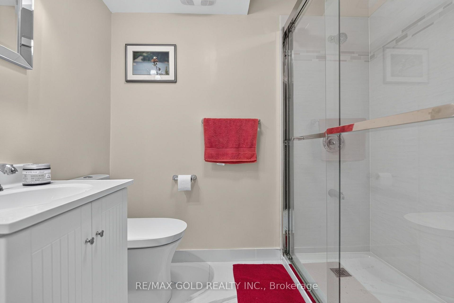 Photo 72 of 129 Folkstone Crescent, Brampton, Southgate — HOMEH