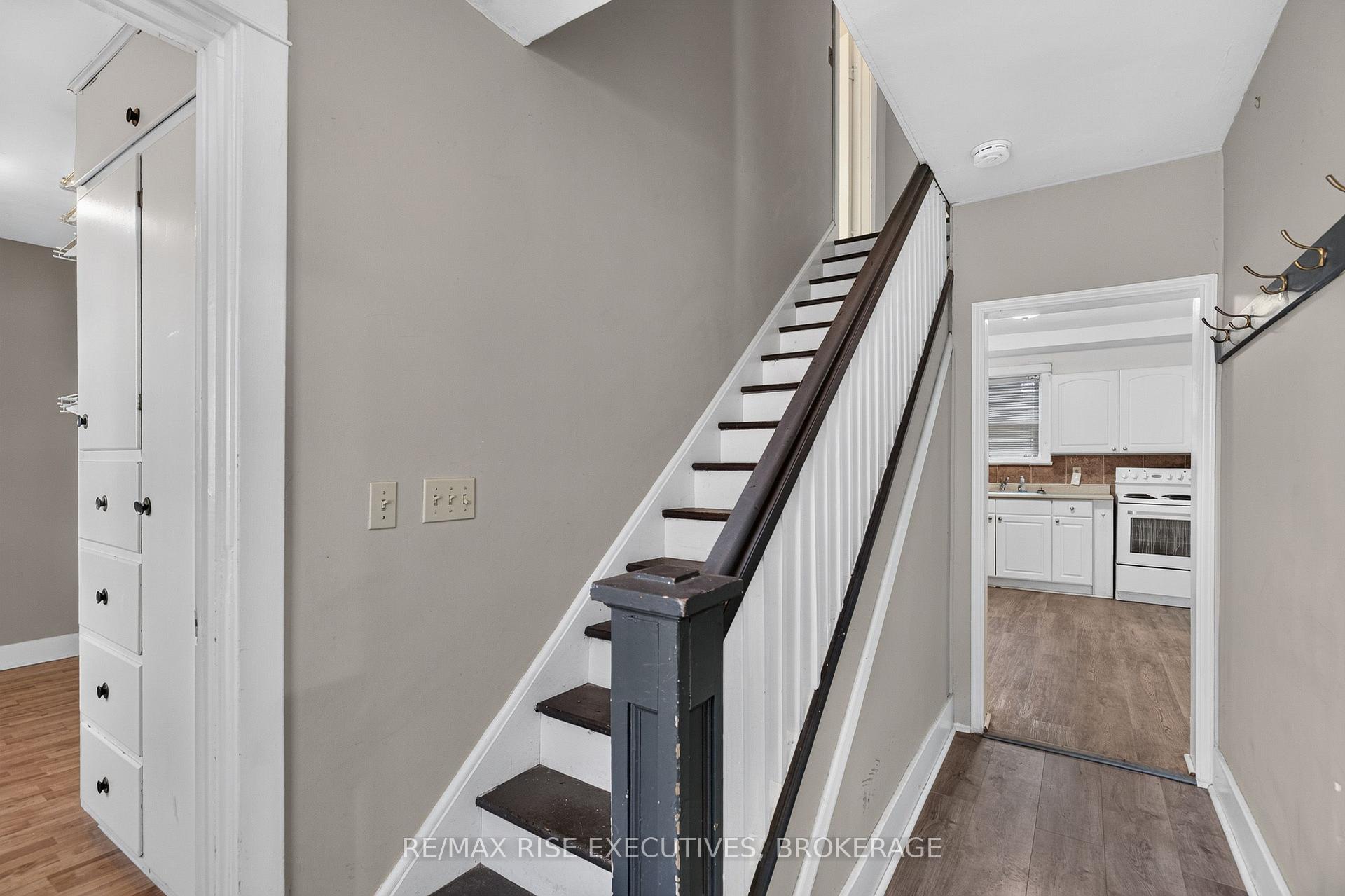 Photo 10 of 273 College Street, Kingston, Central City East — HOMEH