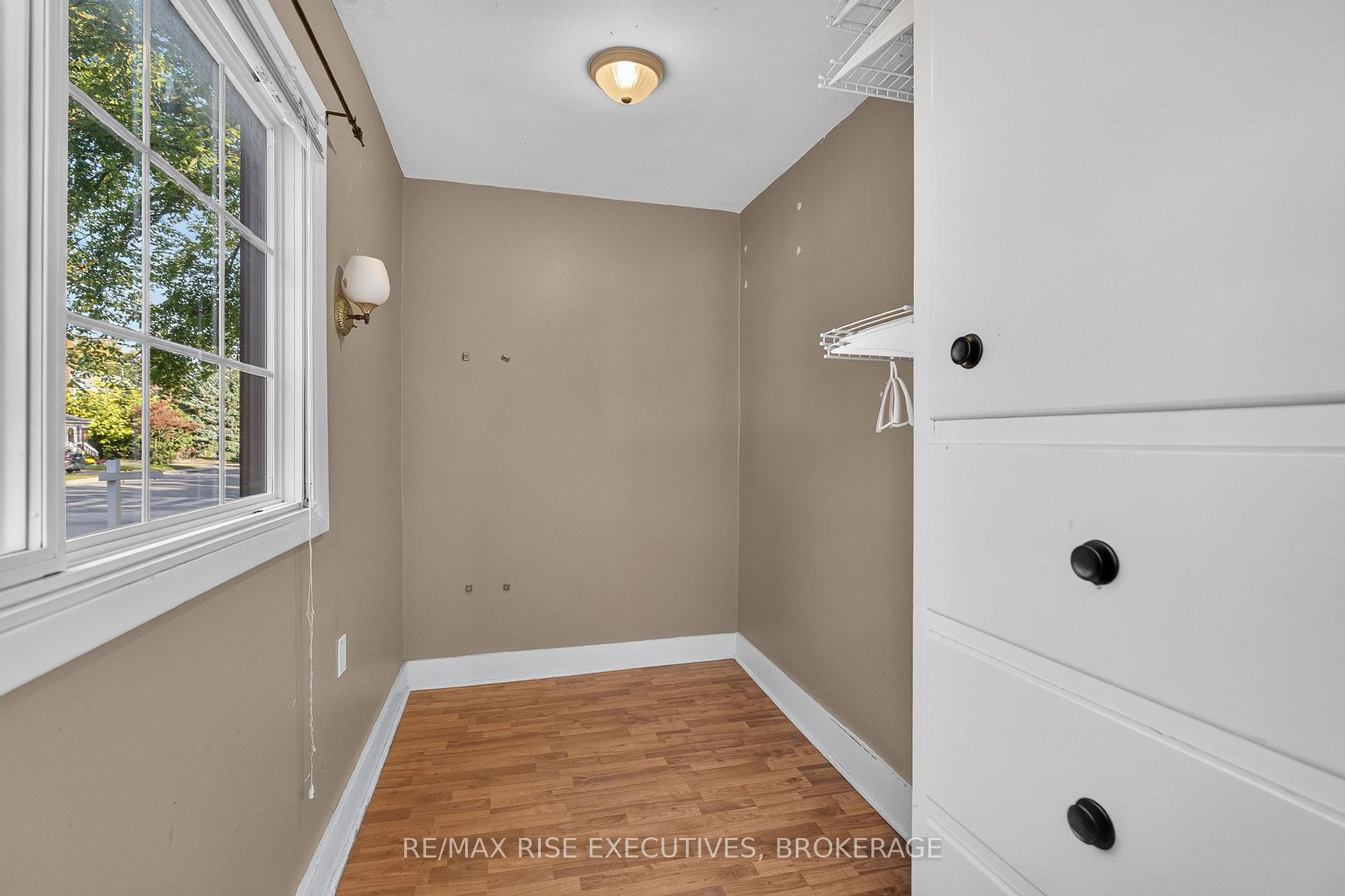 Photo 11 of 273 College Street, Kingston, Central City East — HOMEH