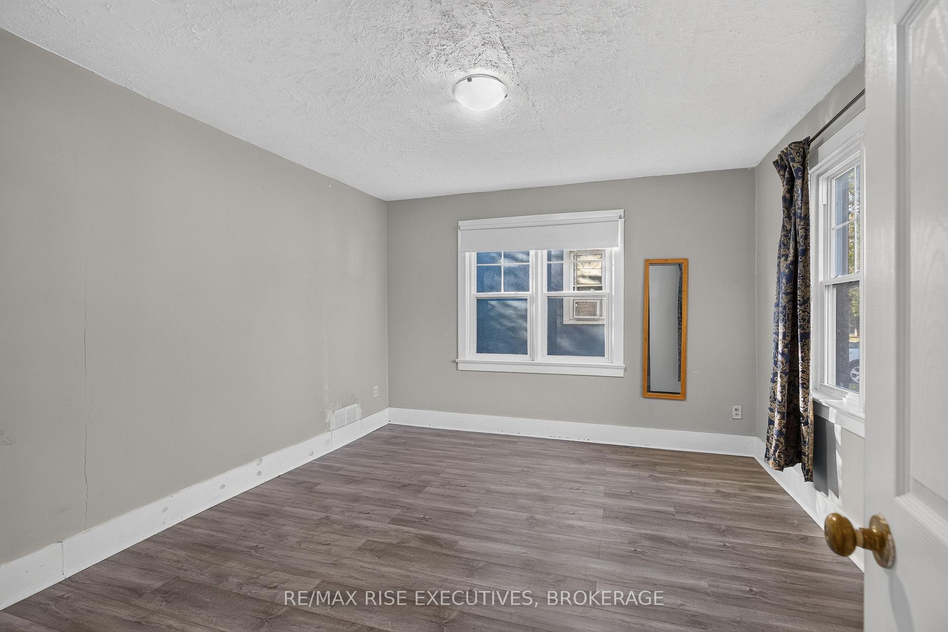 Photo 14 of 273 College Street, Kingston, Central City East — HOMEH