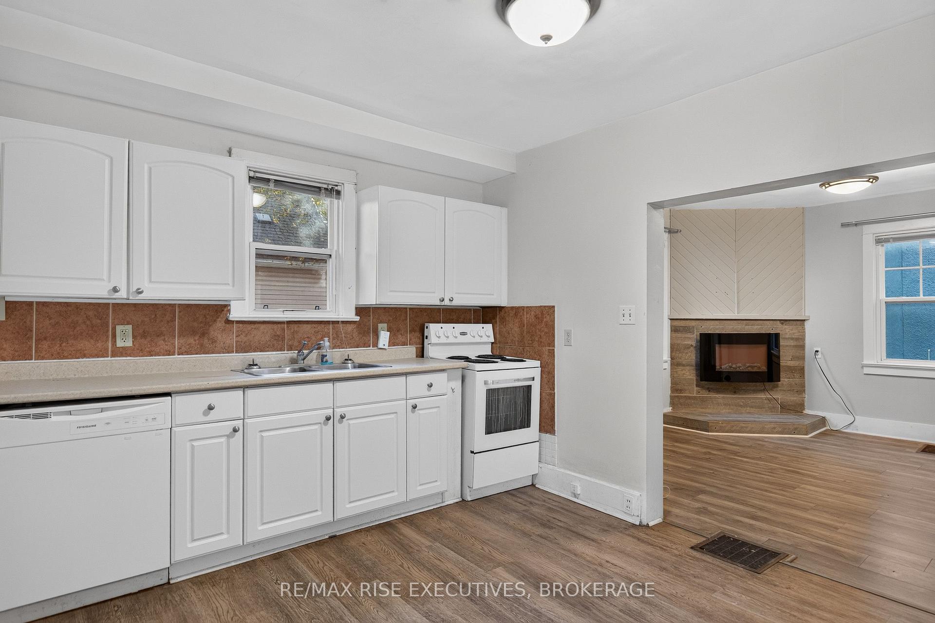 Photo 19 of 273 College Street, Kingston, Central City East — HOMEH