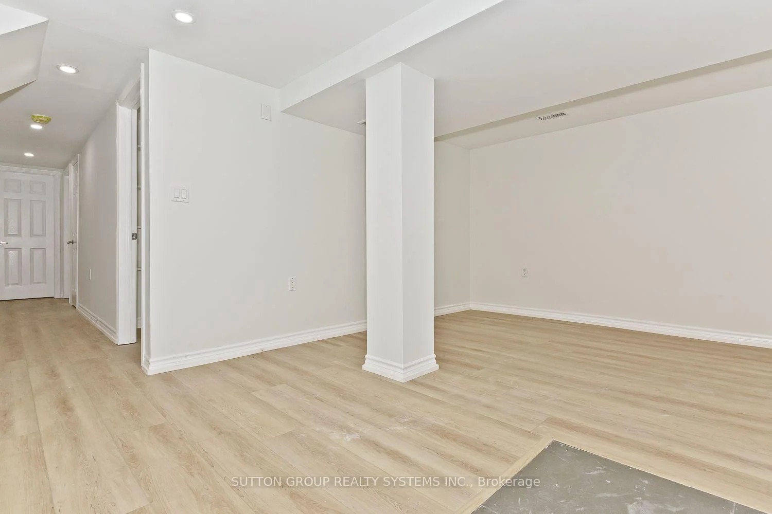 Photo 10 of (BASEMENT) 40 Jacobson Avenue, St. Catharines, Glendale/Glenridge — HOMEH