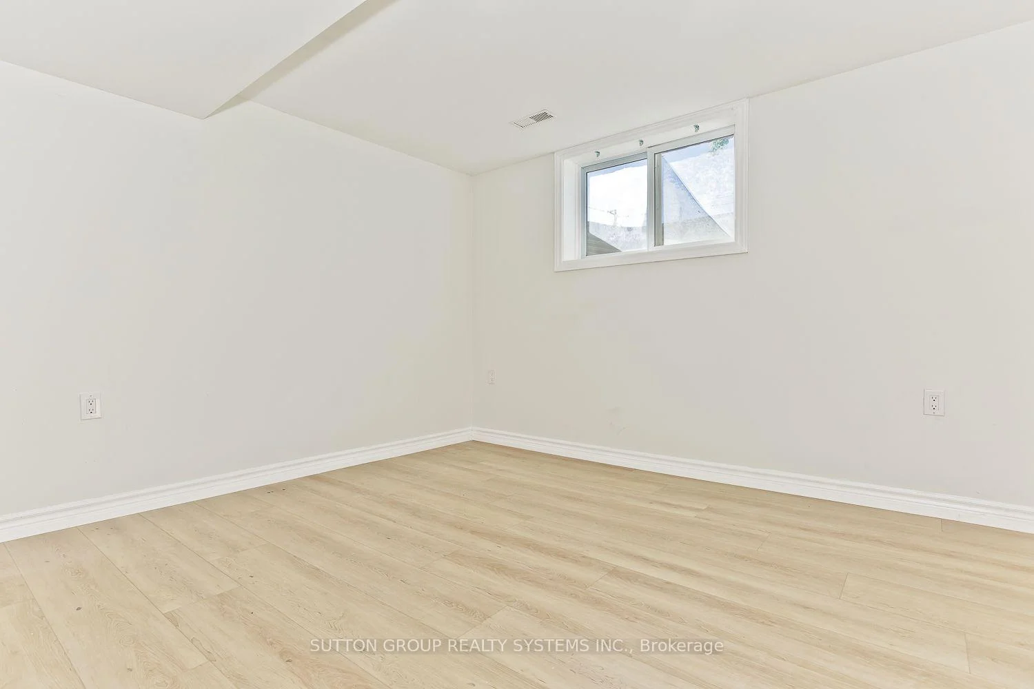Photo 20 of (BASEMENT) 40 Jacobson Avenue, St. Catharines, Glendale/Glenridge — HOMEH