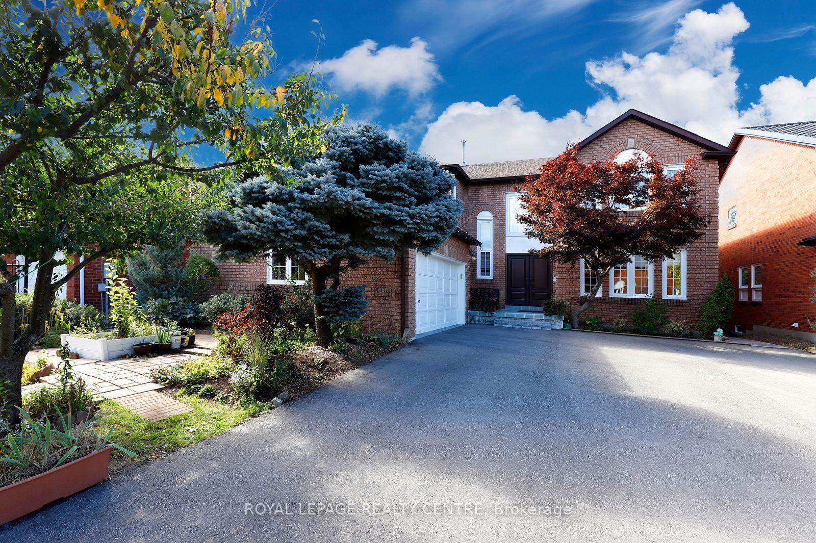 Photo 2 of 5680 Oldcastle Crescent, Mississauga, East Credit — HOMEH