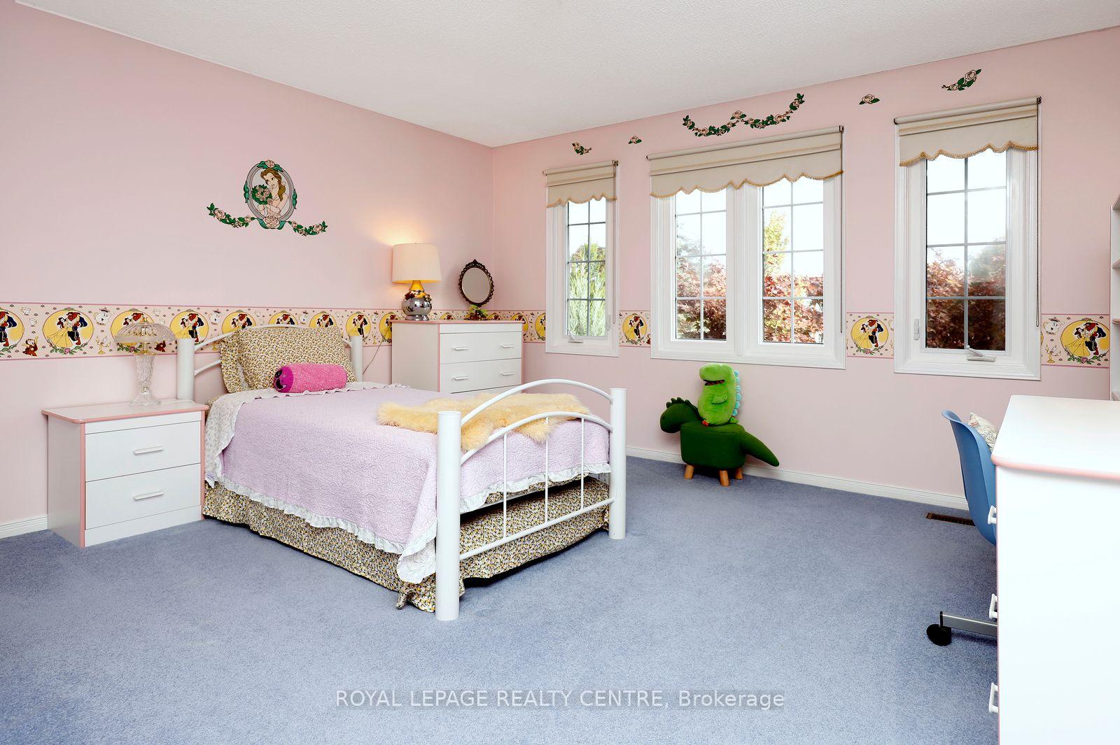Photo 22 of 5680 Oldcastle Crescent, Mississauga, East Credit — HOMEH