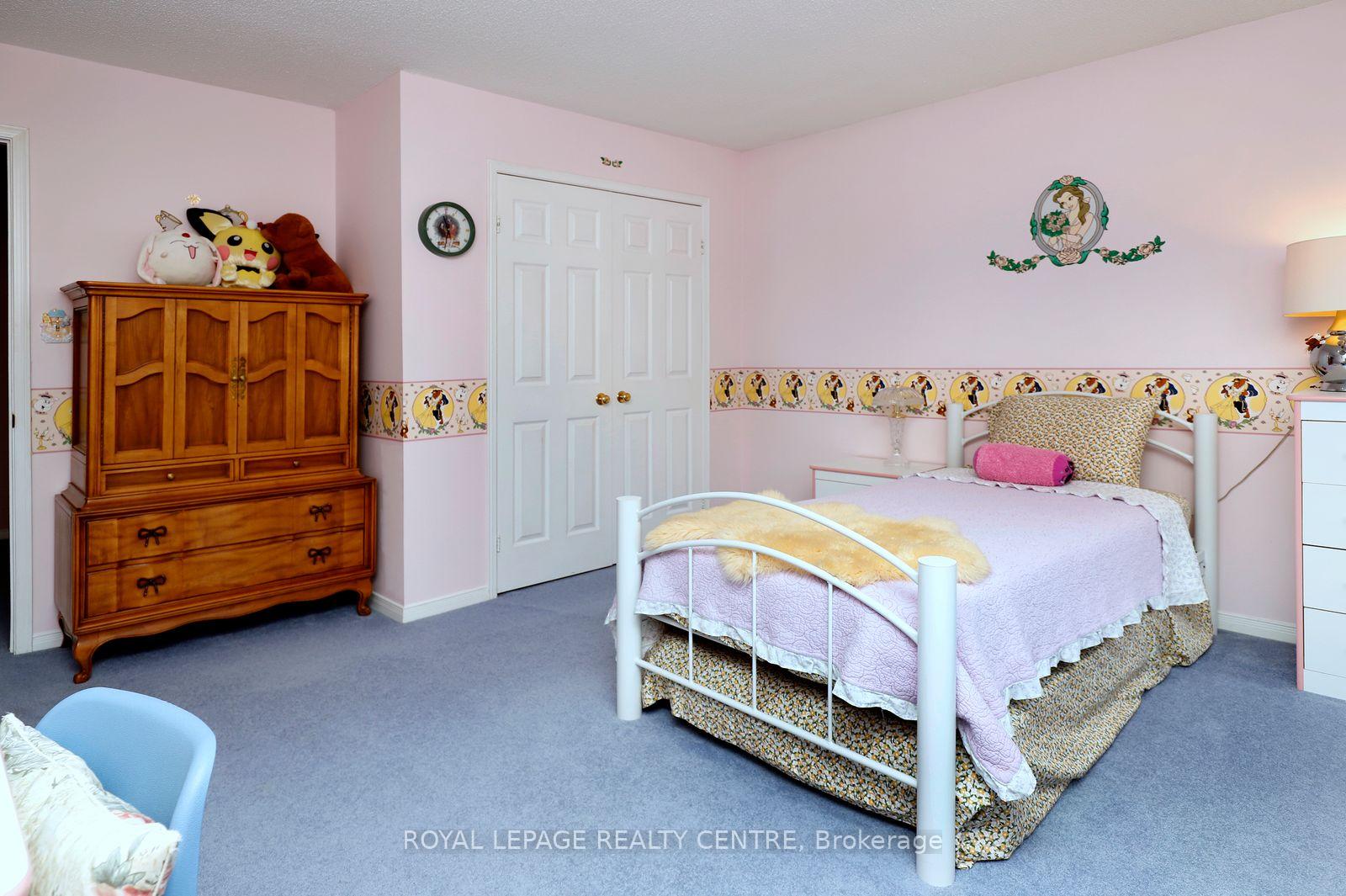 Photo 23 of 5680 Oldcastle Crescent, Mississauga, East Credit — HOMEH