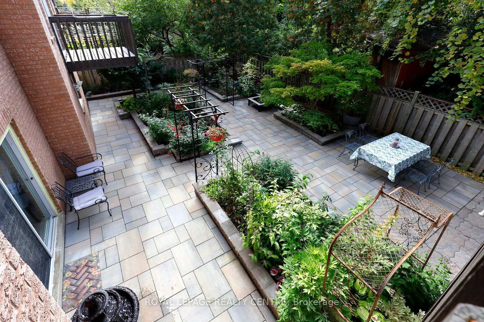 Photo 27 of 5680 Oldcastle Crescent, Mississauga, East Credit — HOMEH