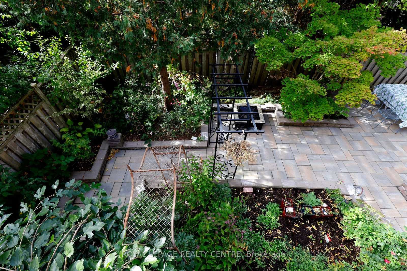 Photo 28 of 5680 Oldcastle Crescent, Mississauga, East Credit — HOMEH