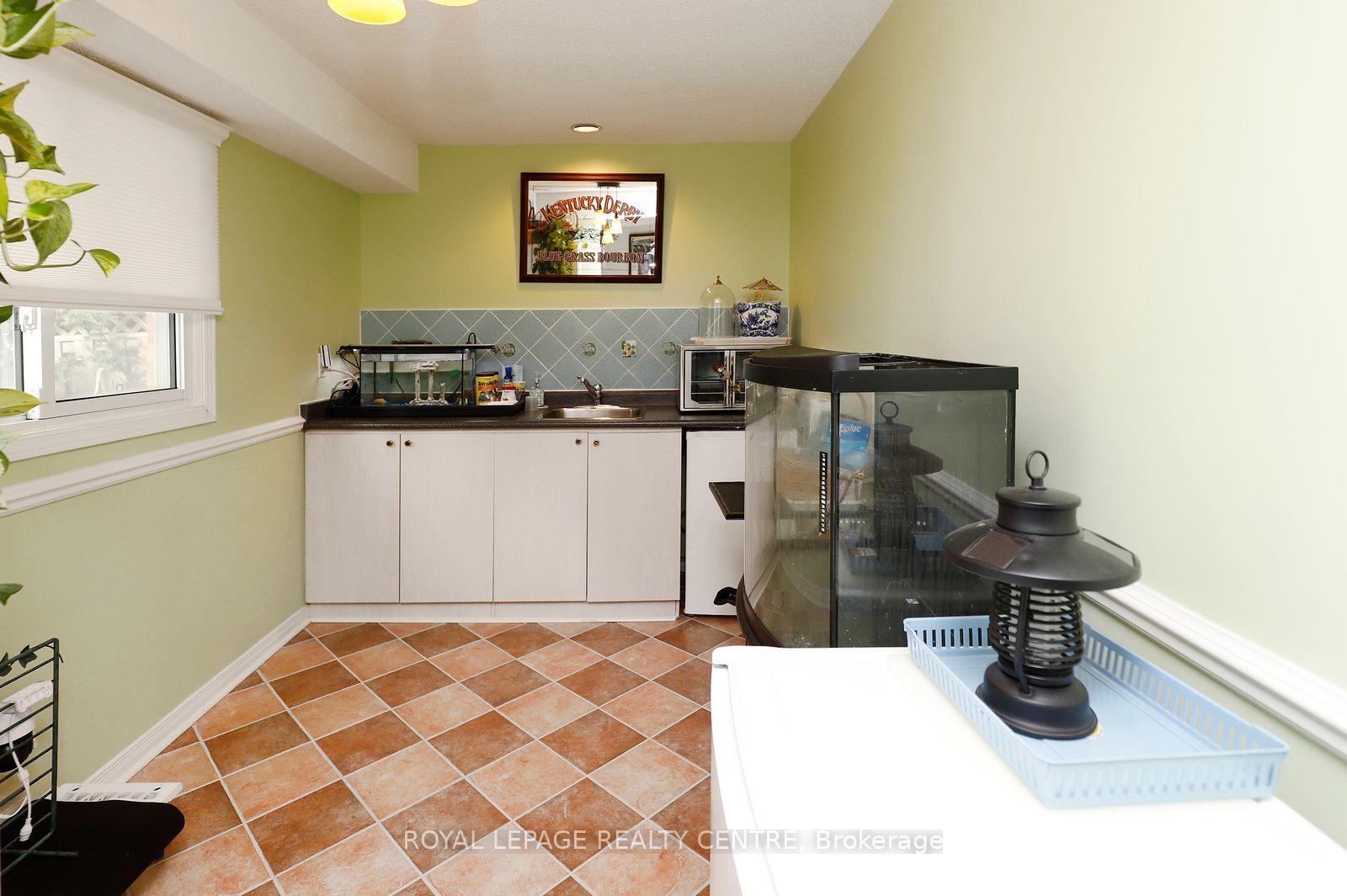 Photo 36 of 5680 Oldcastle Crescent, Mississauga, East Credit — HOMEH