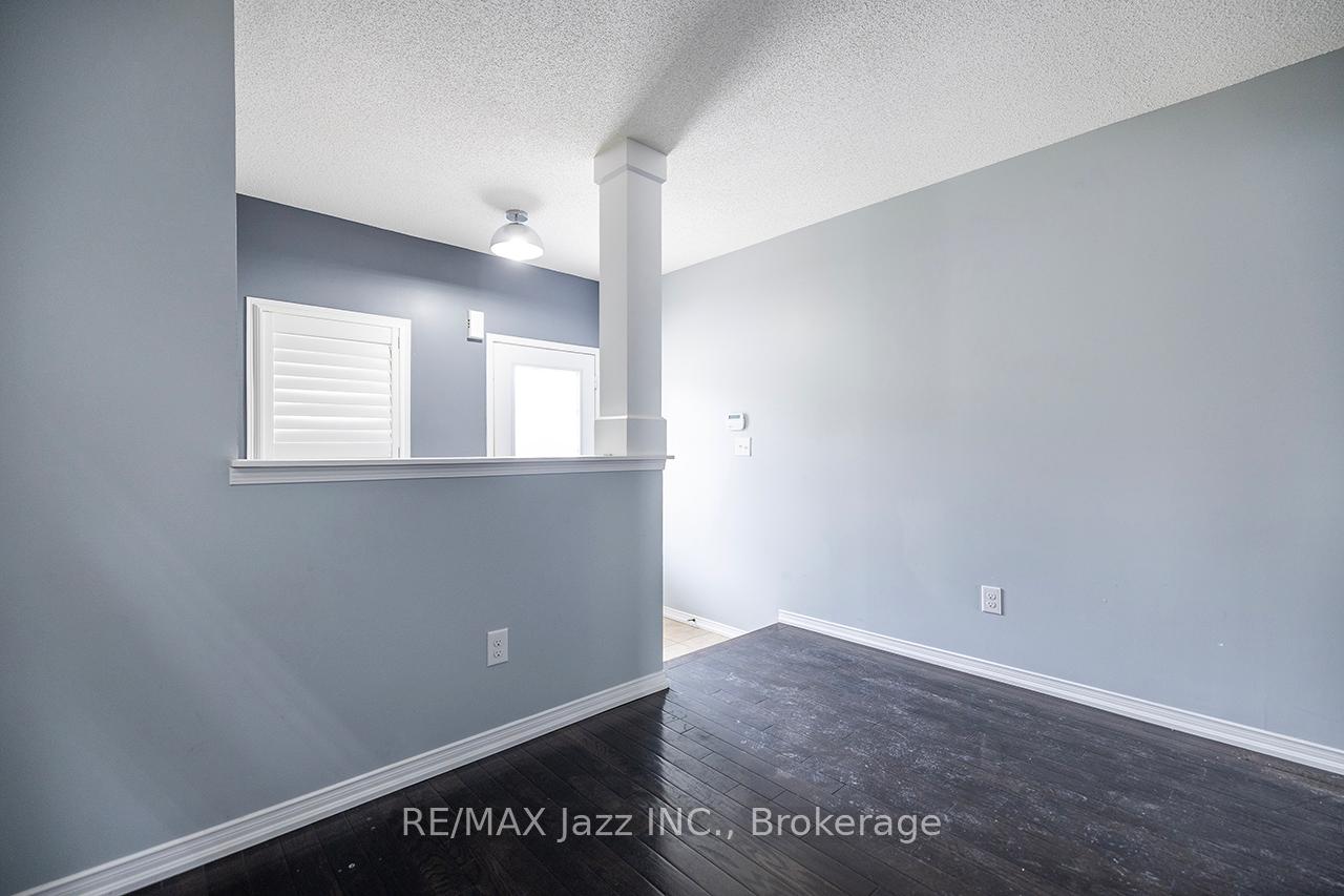 Photo 7 of 30 Lloydminster Avenue, Ajax, Central East — HOMEH