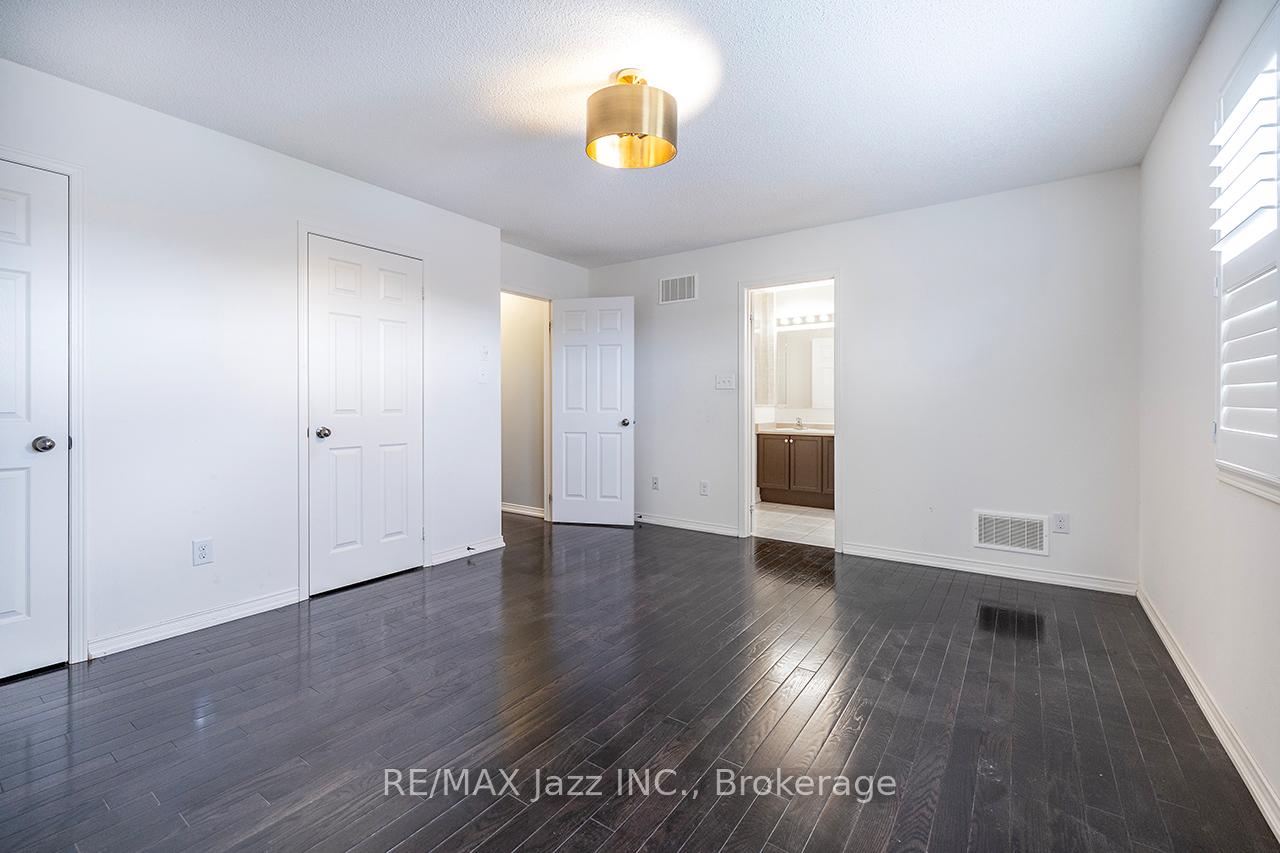 Photo 28 of 30 Lloydminster Avenue, Ajax, Central East — HOMEH