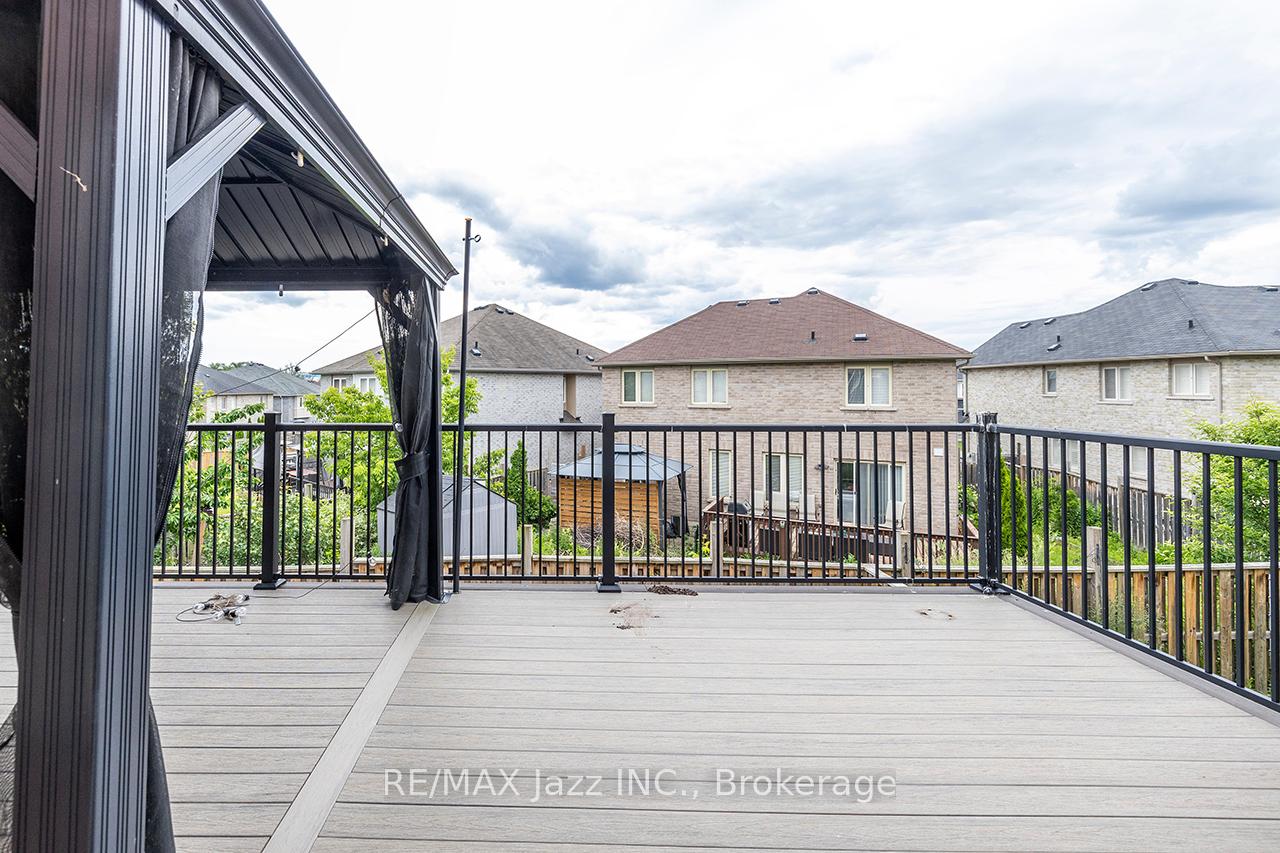 Photo 33 of 30 Lloydminster Avenue, Ajax, Central East — HOMEH
