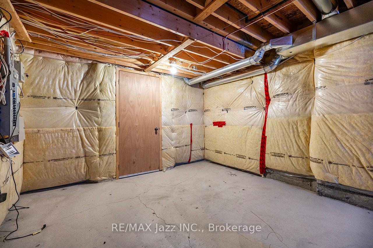 Photo 38 of 30 Lloydminster Avenue, Ajax, Central East — HOMEH