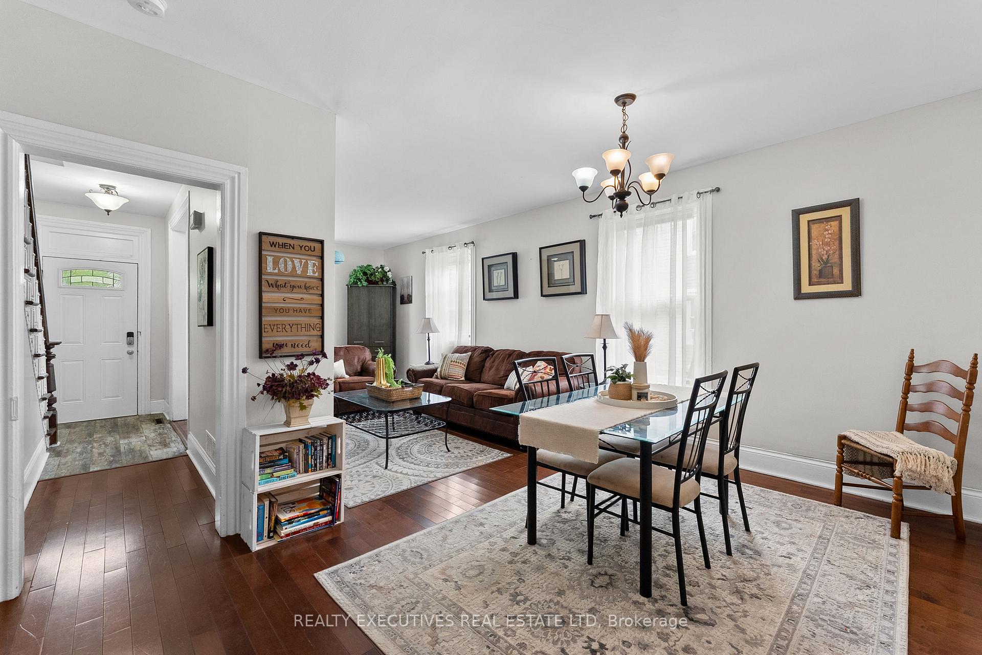 Photo 9 of 28 5th Street E, Cornwall, Cornwall — HOMEH
