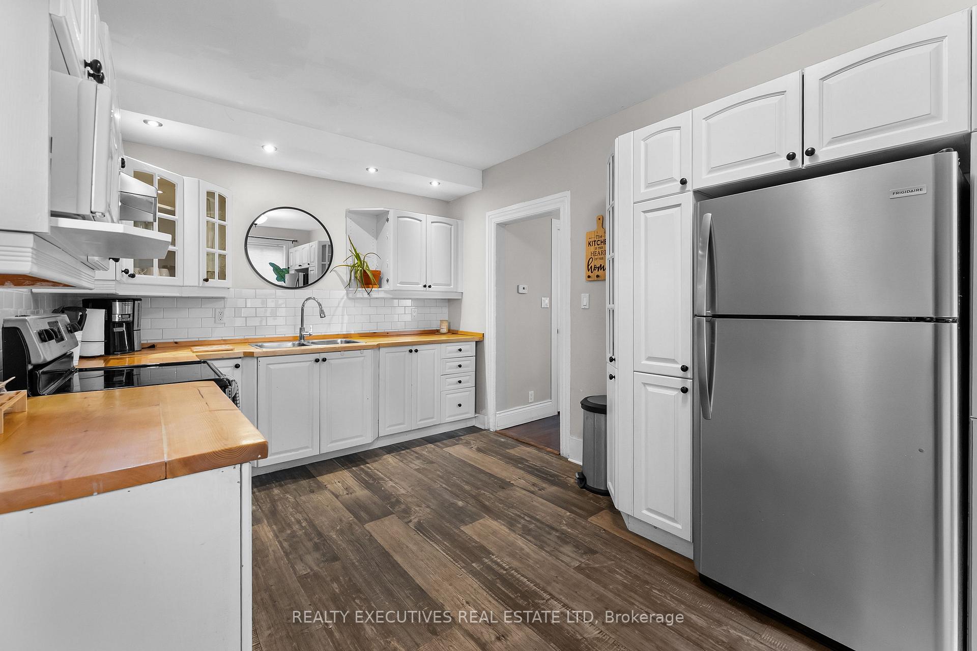 Photo 13 of 28 5th Street E, Cornwall, Cornwall — HOMEH