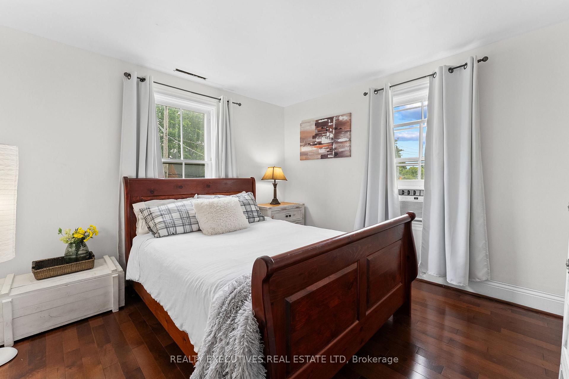 Photo 21 of 28 5th Street E, Cornwall, Cornwall — HOMEH