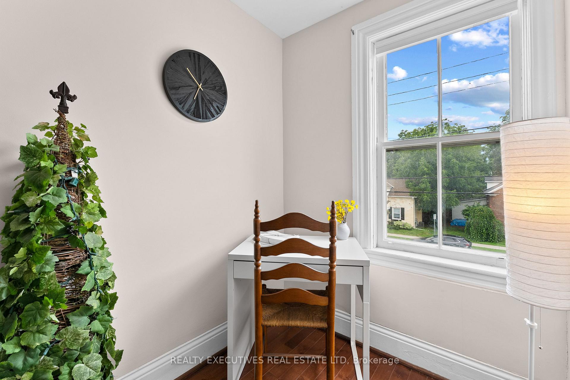 Photo 24 of 28 5th Street E, Cornwall, Cornwall — HOMEH